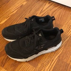 Skechers Max Cushioning Ultra Go 8.5